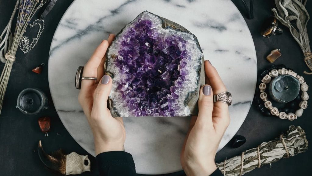 Mantra spells rituals affirmations ritual mantras wicca phases protected divinely manifestations cosmic sage wiccan grounding releases restored vollmond newmoon apache